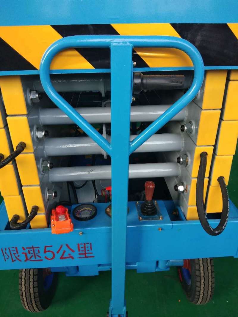 澄迈辅助行走式升降平台